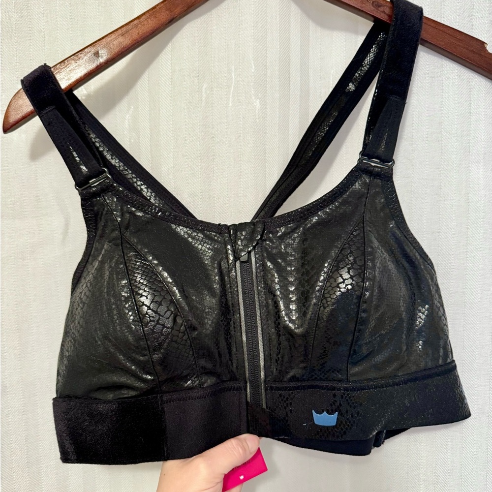 SHEFIT Black Sports Bra with Snakeskin Design